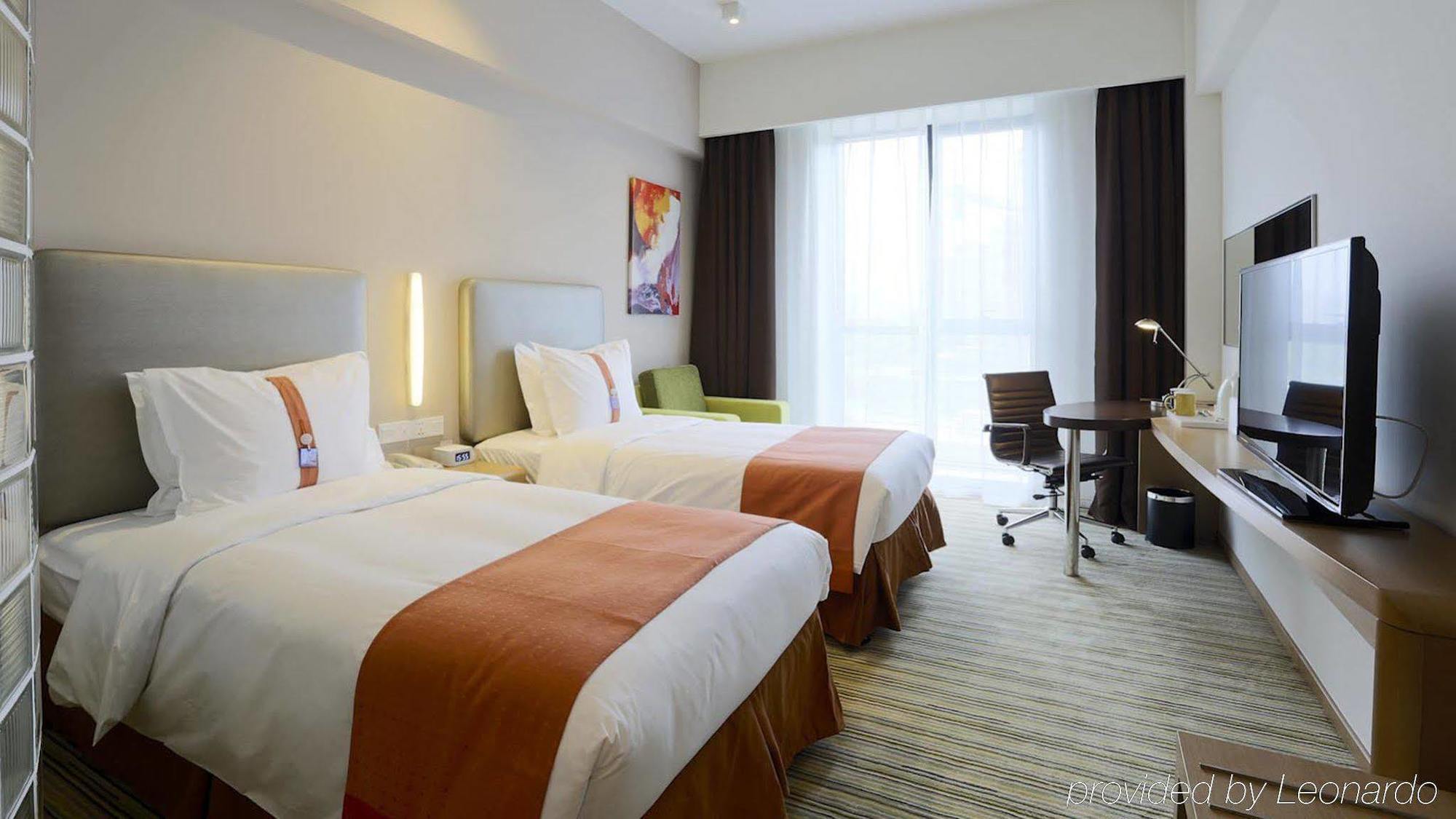 Holiday Inn Express Shanghai Gongkang By Ihg Exterior photo
