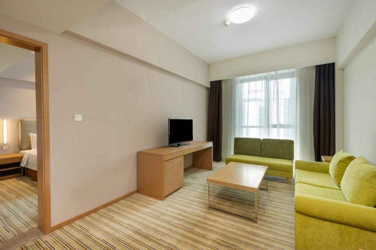 Holiday Inn Express Shanghai Gongkang By Ihg Exterior photo
